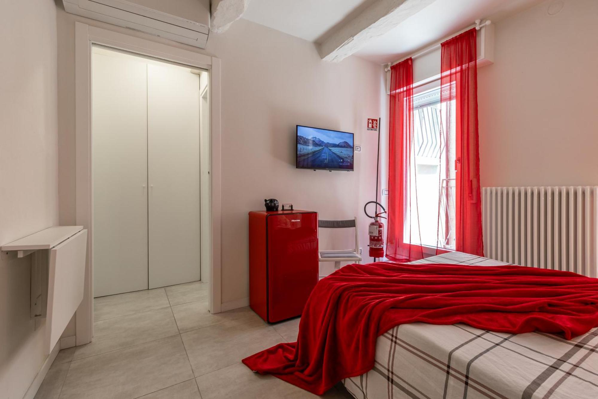 Suite Modena Al Centro - Affitti Brevi Italia Екстериор снимка